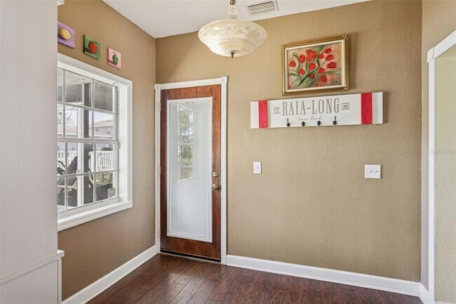 Building Photo - 2603 N Ridgewood Ave