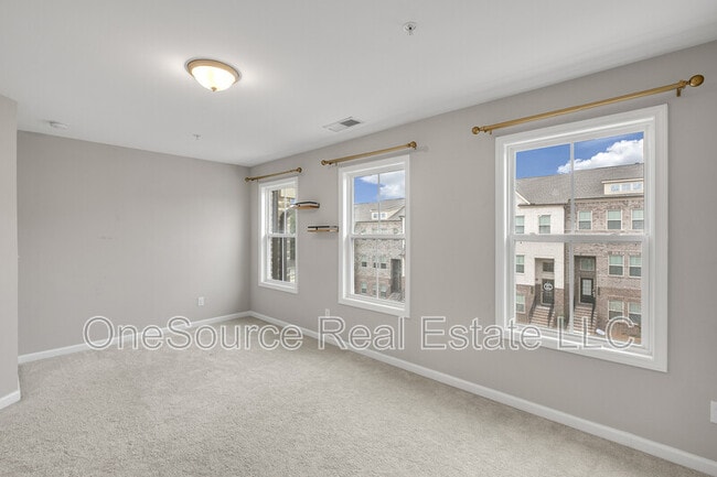 Building Photo - 108 Grand Approach Dr