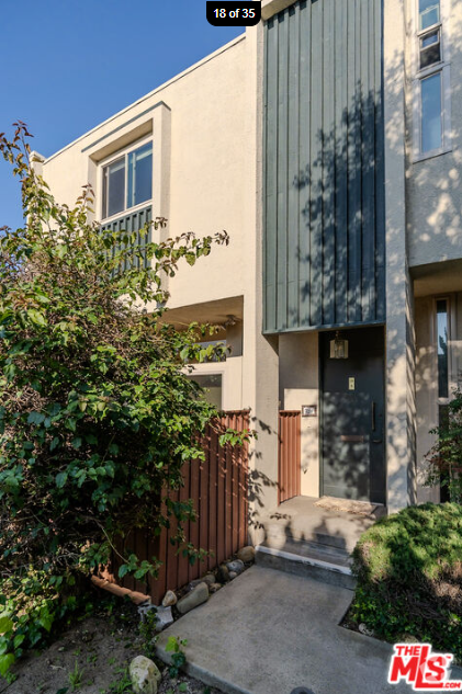 Building Photo - 11260 Overland Ave