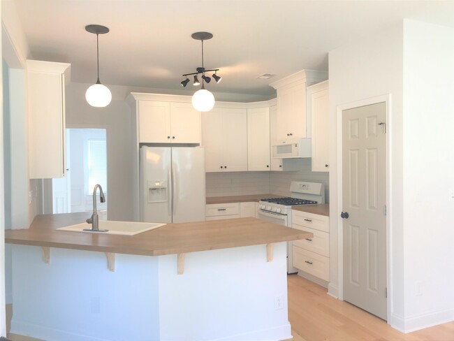 New Kitchen - 1920 Barrett Knoll Cir