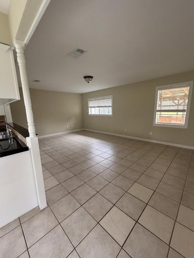 Building Photo - 15915 Indian Springs Trail