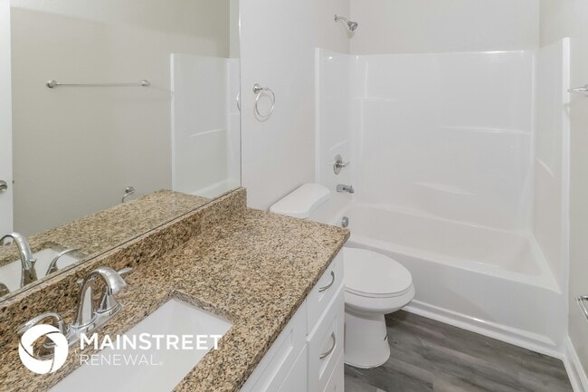 Building Photo - 505 Waller St