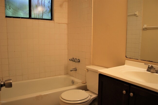 Building Photo - 5147 Westchase Ct