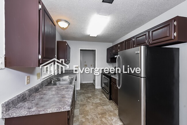 Building Photo - 213 Whitehurst Way