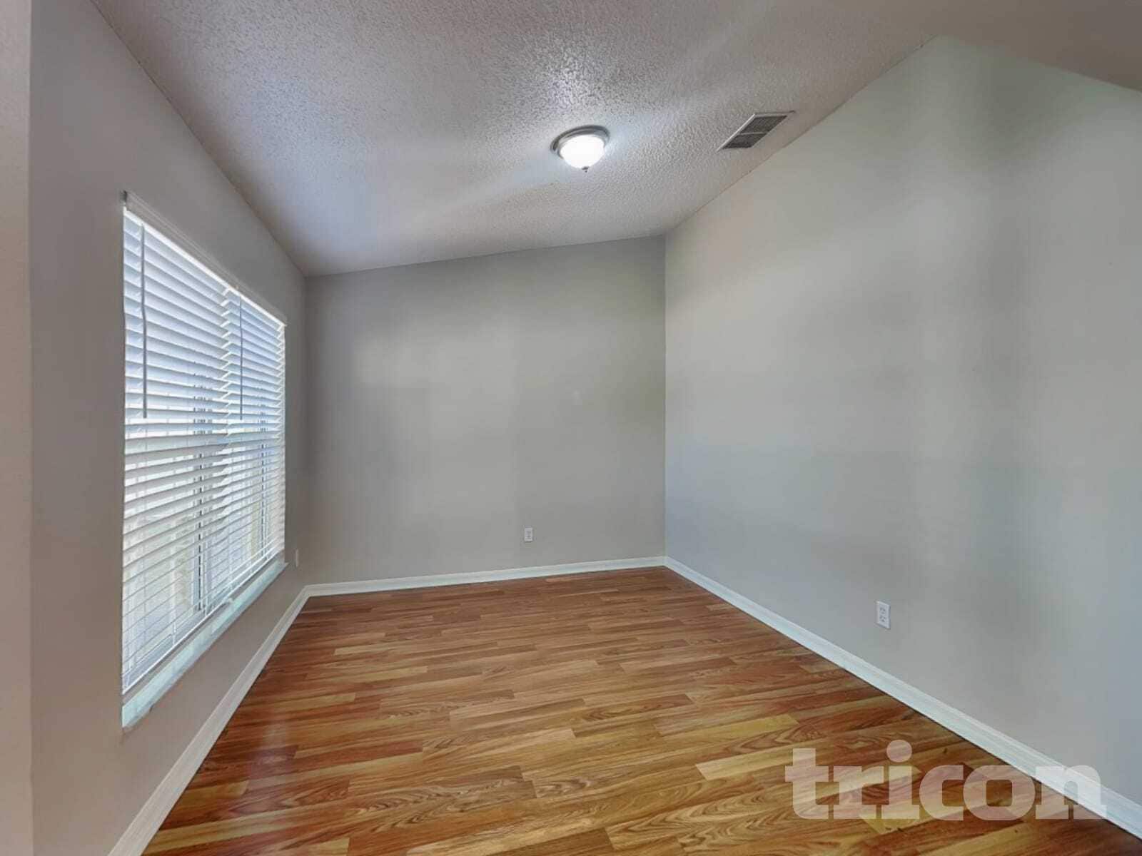 Building Photo - 17128 Woodcrest Way