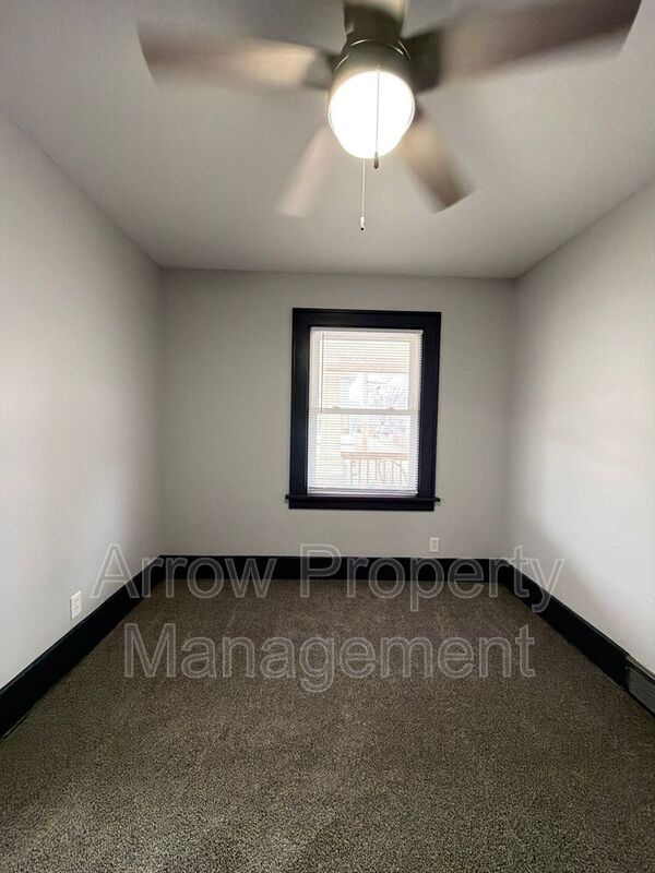 Building Photo - 1530 Rose