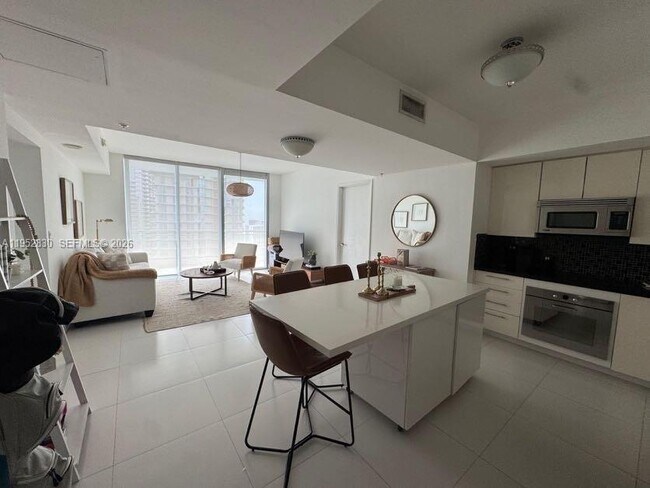 Building Photo - 92 SW 3rd St