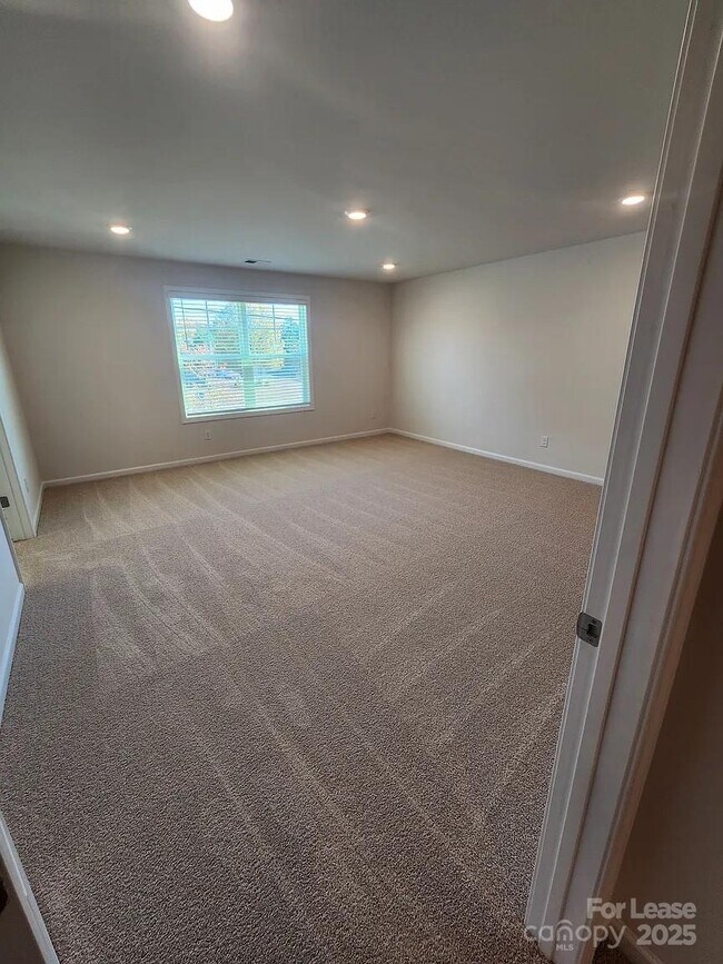 Building Photo - 4146 Steel Wy