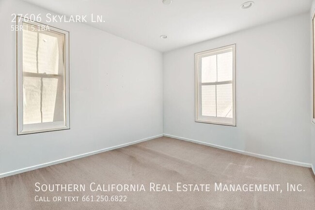 Building Photo - 27606 Skylark Ln
