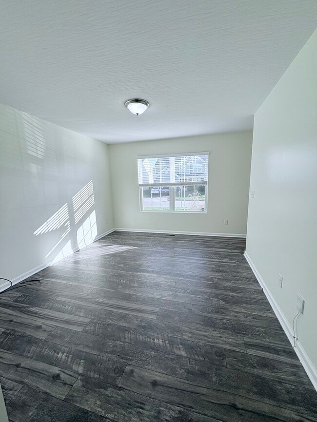 Building Photo - Charming 3BR 2.5BA w/ Pond-View Patio • Fireplace • Loft in Blacklick