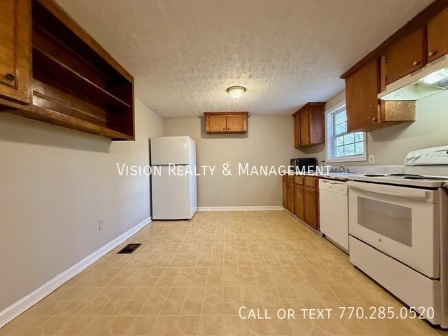 Building Photo - 219 Harmon Ave