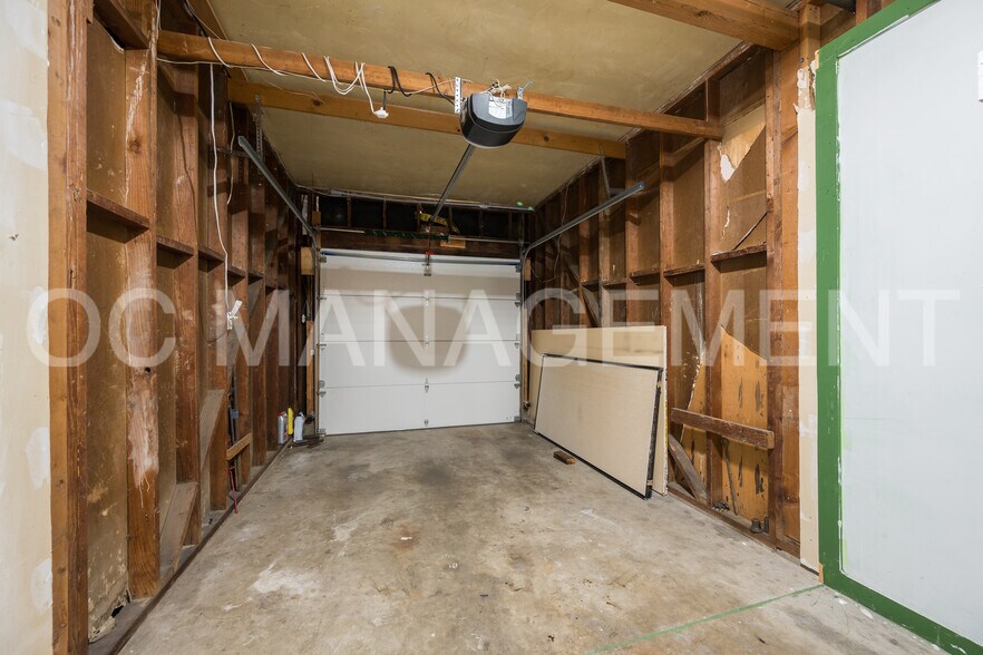 Building Photo - 1691 Johnson Ave