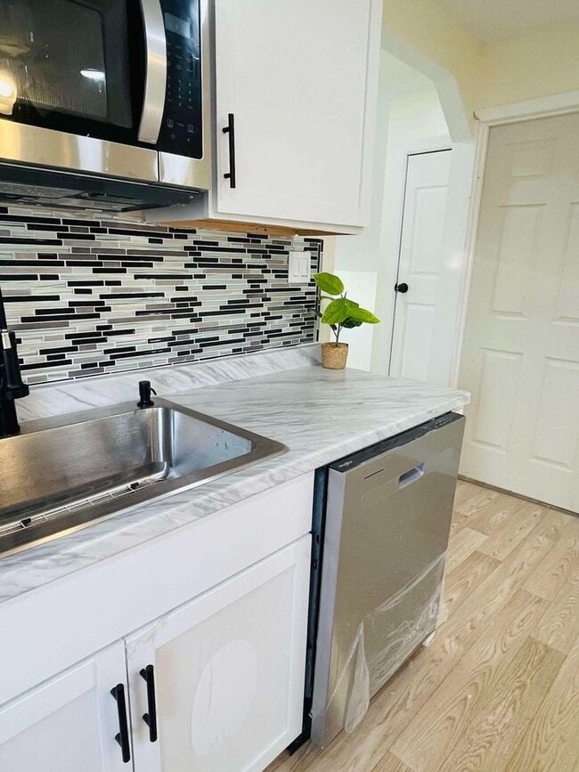 Building Photo - 2621 Edwin St