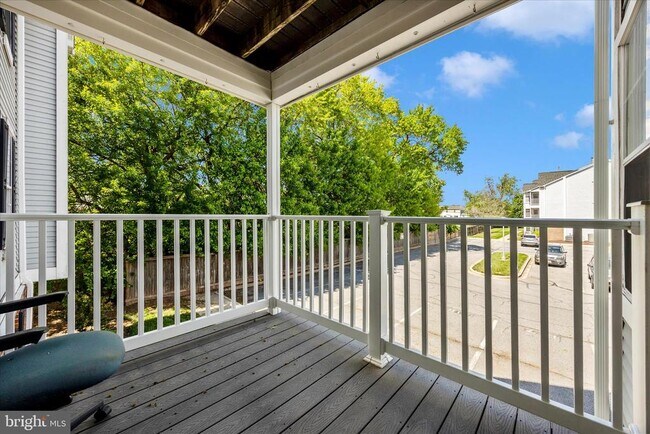 Building Photo - 615 Himes Ave