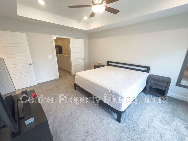 Building Photo - 22 Camden Wds Trl