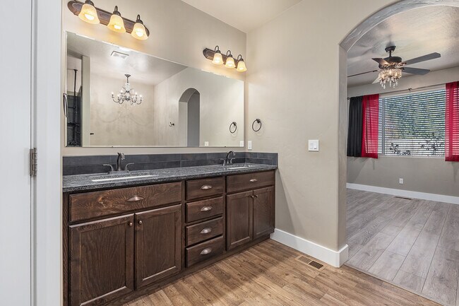 Building Photo - 5344 W Los Flores St