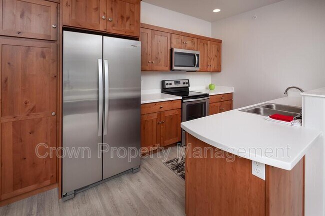 Building Photo - 207 Sawyer Ln