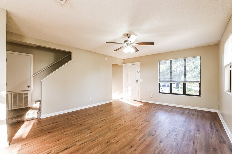 Building Photo - 4314 Pine Hills Cir