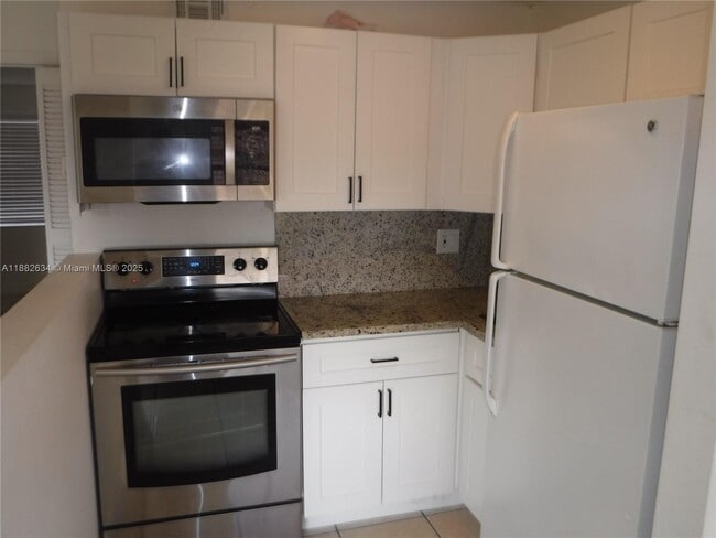 Building Photo - 95 NE 41st St