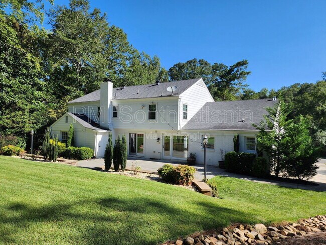 Building Photo - 40 Pheasant Dr SE