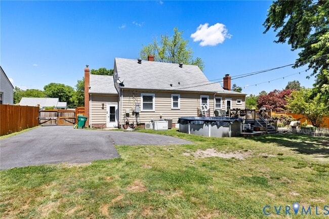 Building Photo - 2317 Carlisle Ave