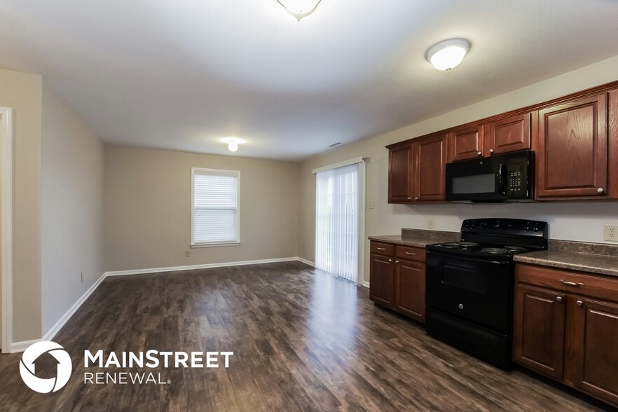Building Photo - 309 Zander Woods Ct
