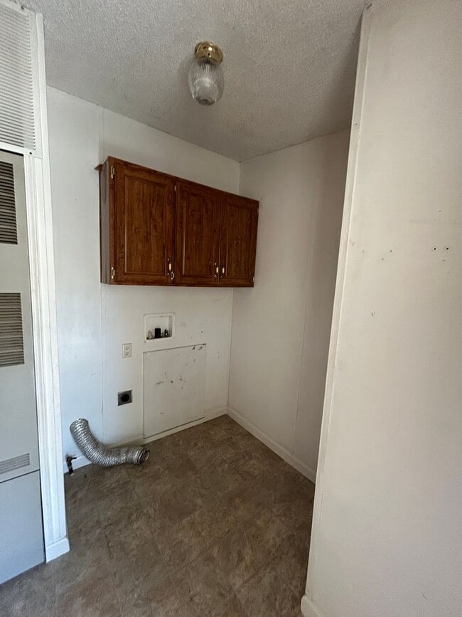 Building Photo - 40771 Blue Oak Dr