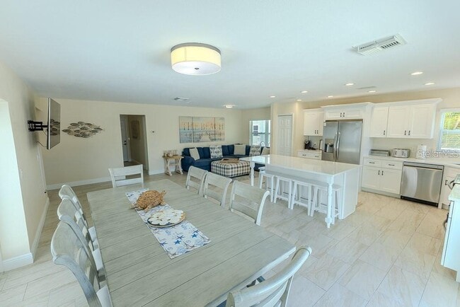 Building Photo - 5021 Porpoise Pl