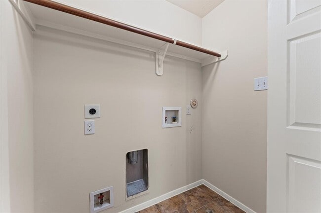 Building Photo - 13031 Iris Garden Ln