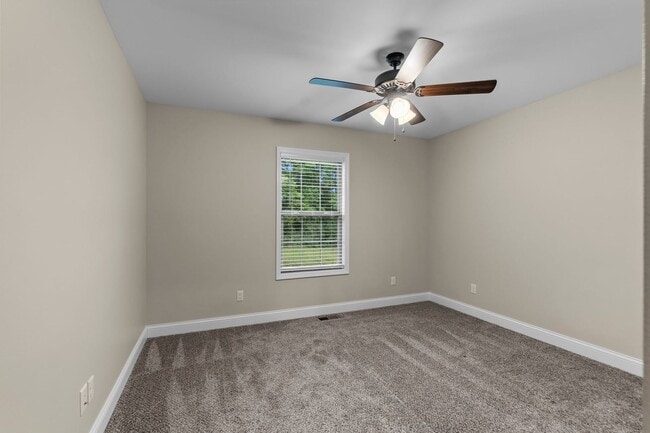 Building Photo - Charming 3 Bedroom, 2 Bathroom Home in Jac...