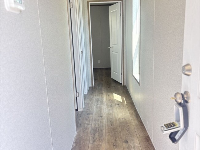 Building Photo - 4538 San Juan Dr S