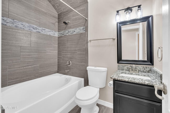 Building Photo - 3728 Loma Jacinto