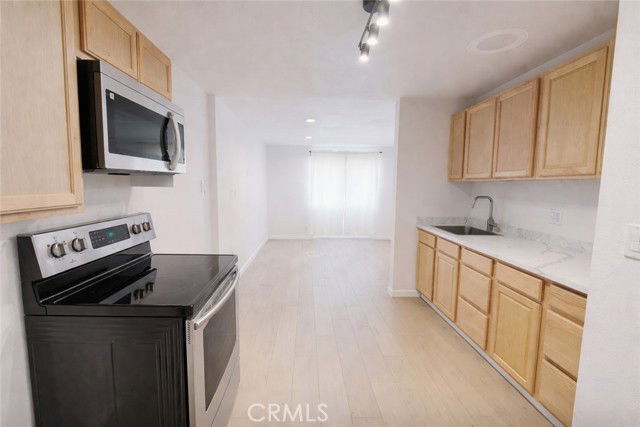 Building Photo - 5637 E Palmdale Blvd