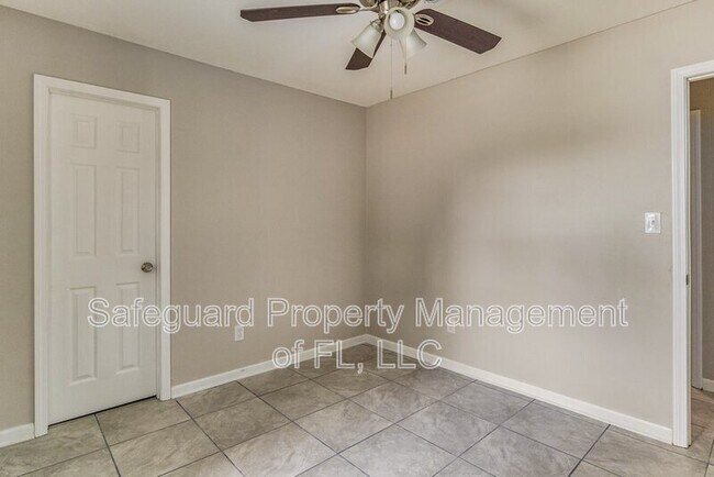 Building Photo - 1015 Winton Ave