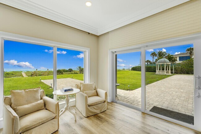 Building Photo - 477 S Beach Rd