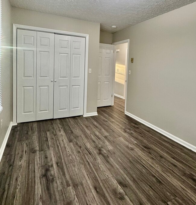 Building Photo - 875 Cambria St NW