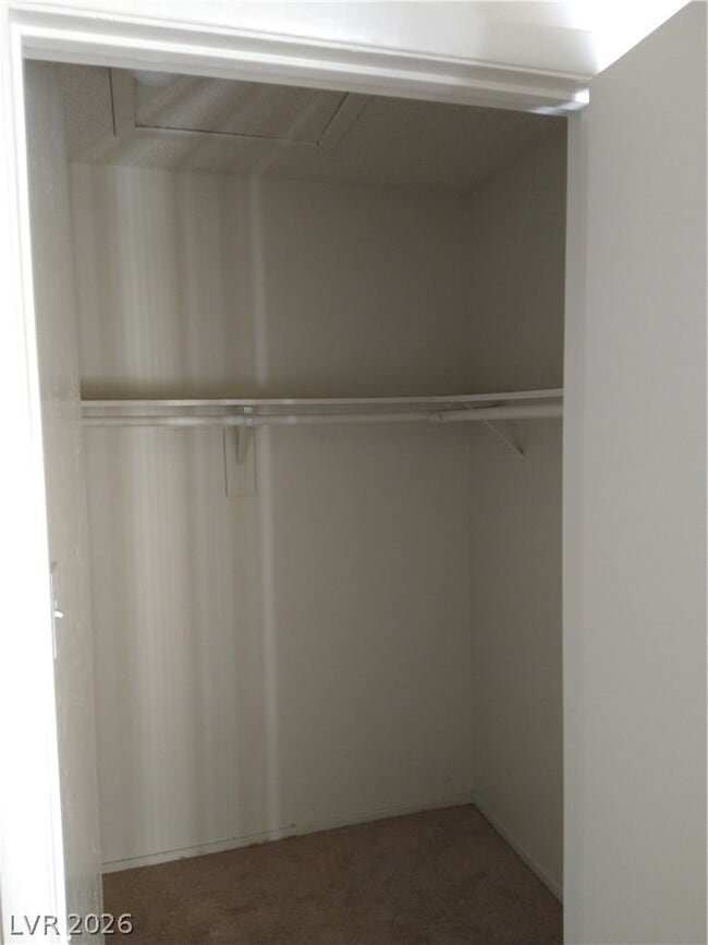 Building Photo - 4760 Woodridge Rd