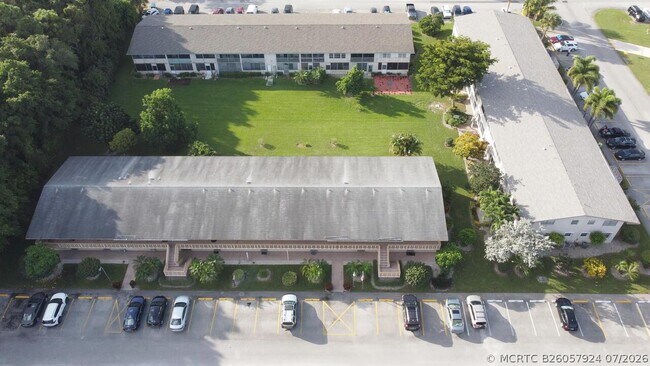 Building Photo - 101 Hastings E