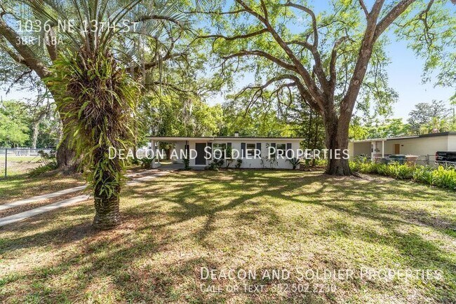 Building Photo - 1036 NE 13th St