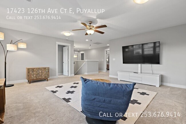 Building Photo - 17423 126th Ave Ct E