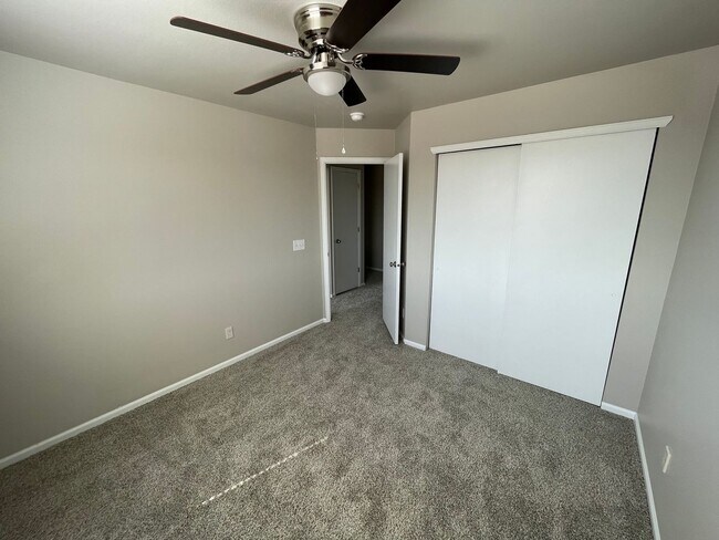 Building Photo - Renovated Home with A/C!