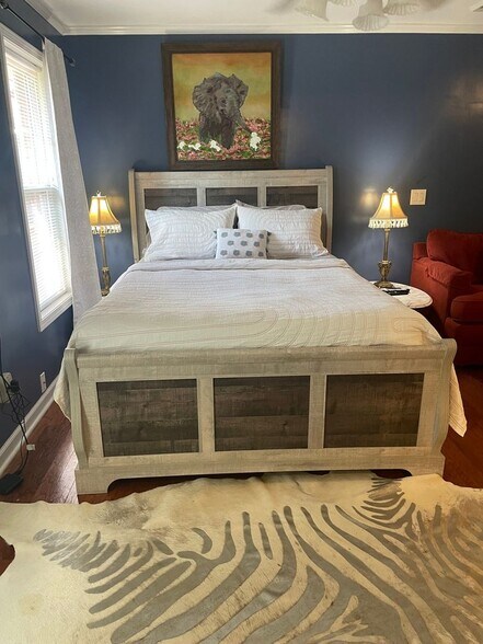 Building Photo - 174 Schools Dr