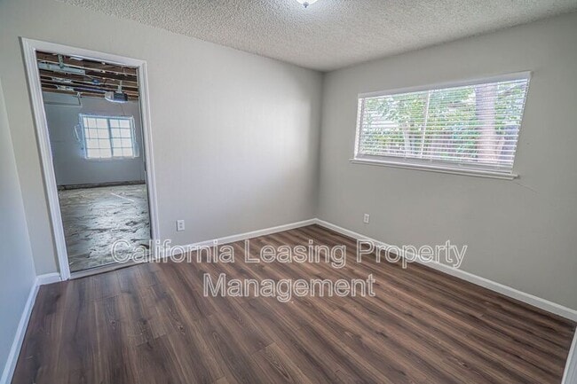 Building Photo - 20865 Burbank Blvd