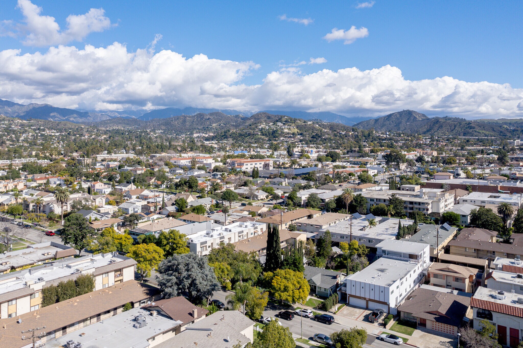 Building Photo - 310 N Jackson St