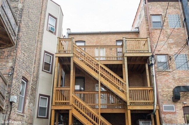 Building Photo - 1422 W Taylor St
