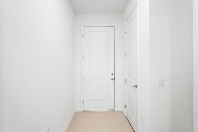 Building Photo - 4315 Efendi Dr