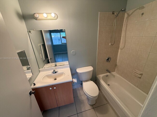 Building Photo - 18224 NW 40th Pl