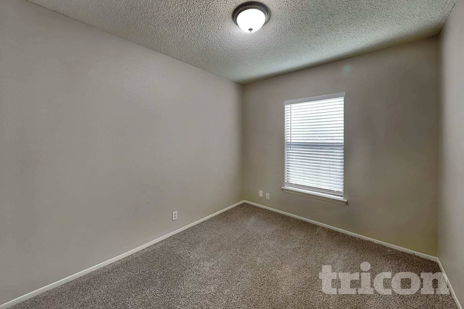 Building Photo - 9506 Sugarloaf Dr