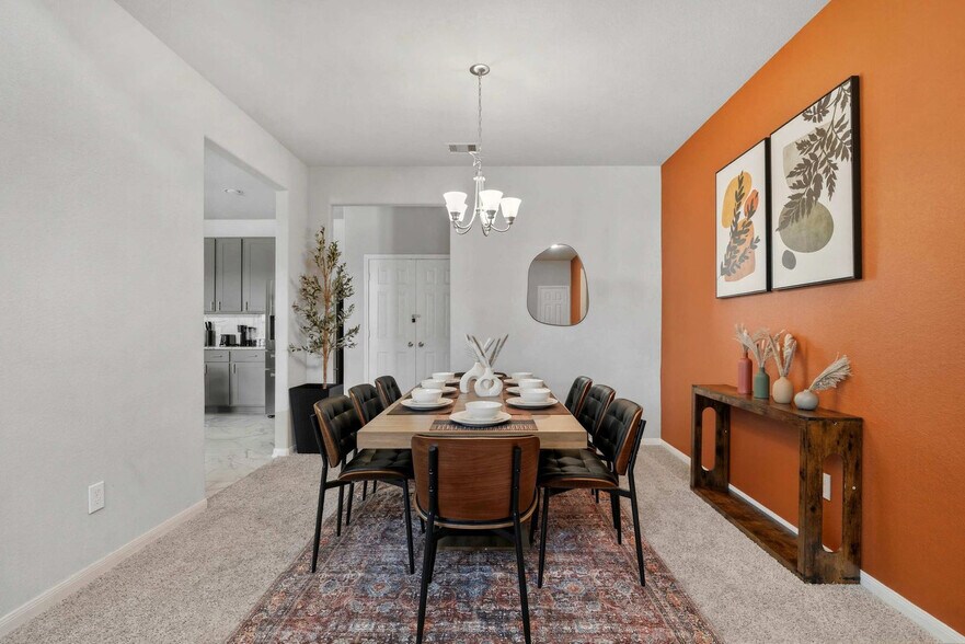 Building Photo - 5462 Grand View Dr