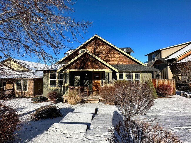 Building Photo - SPACIOUS SINGLE FAMILY HOME LOCATED IN SW REDMOND!